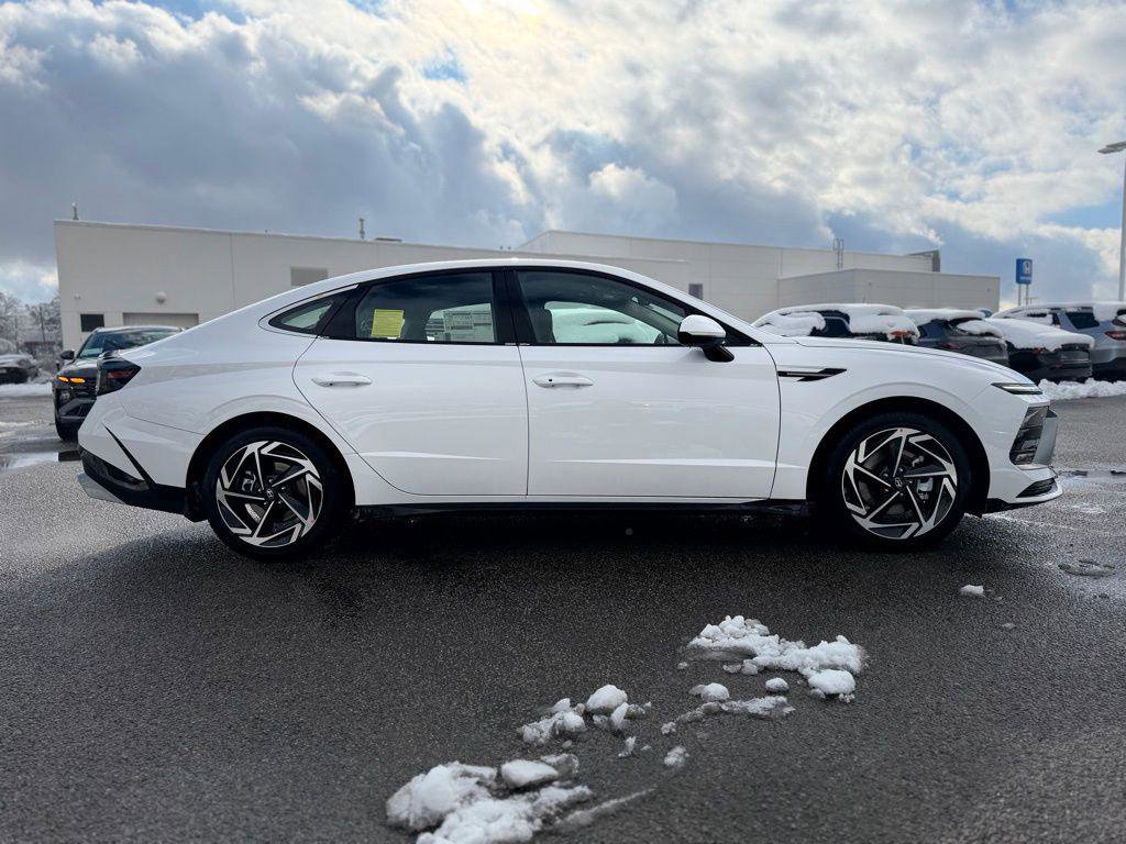 New 2026 Hyundai Sonata SEL image 7