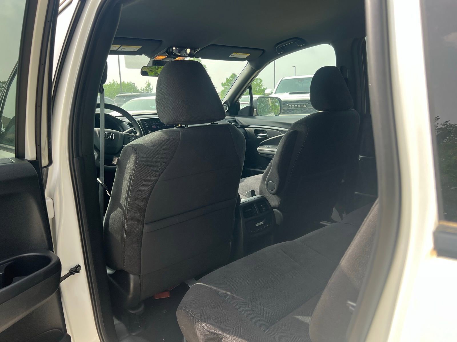 Used 2022 Honda Pilot Sport image 16