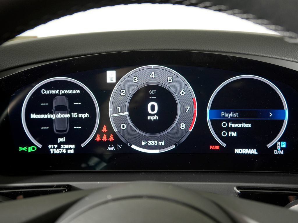 Certified 2024 Porsche Cayenne AWD/4WD image 26