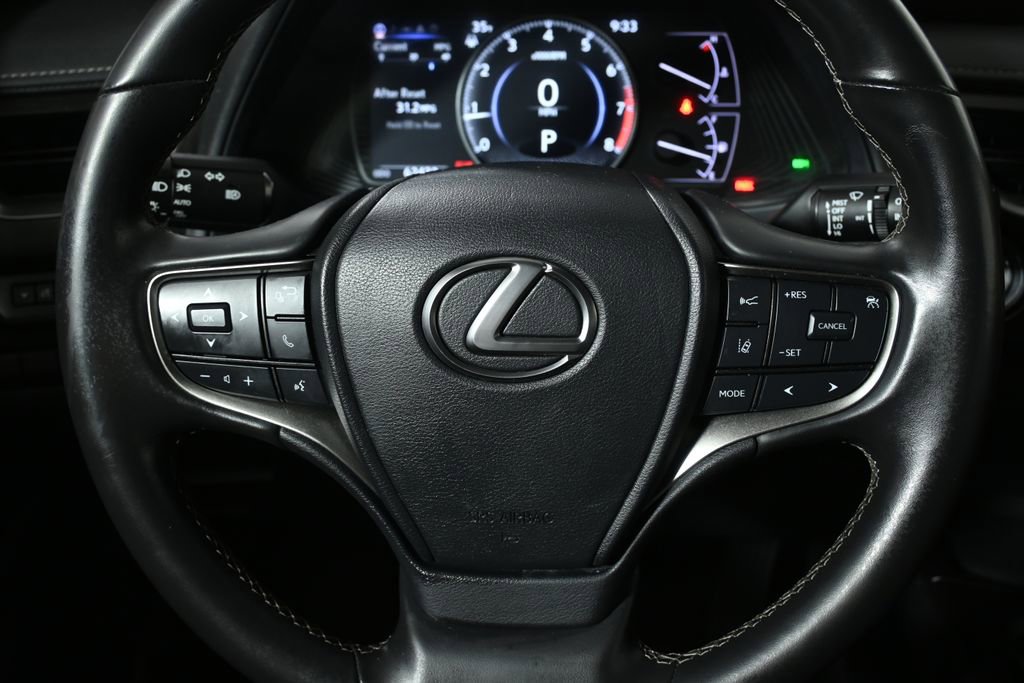 Used 2022 Lexus UX 200 w/ Accessory Package (Z2) image 18
