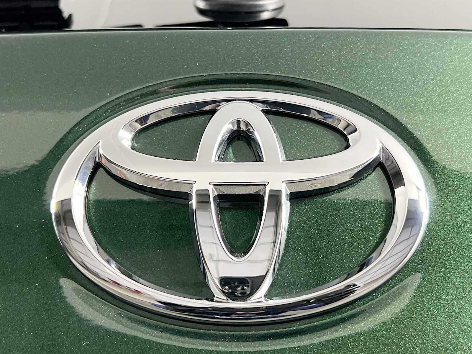 New 2026 Toyota Corolla Cross XLE image 19
