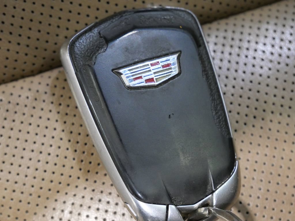 Used 2020 Cadillac Escalade Platinum AWD/4WD image 30
