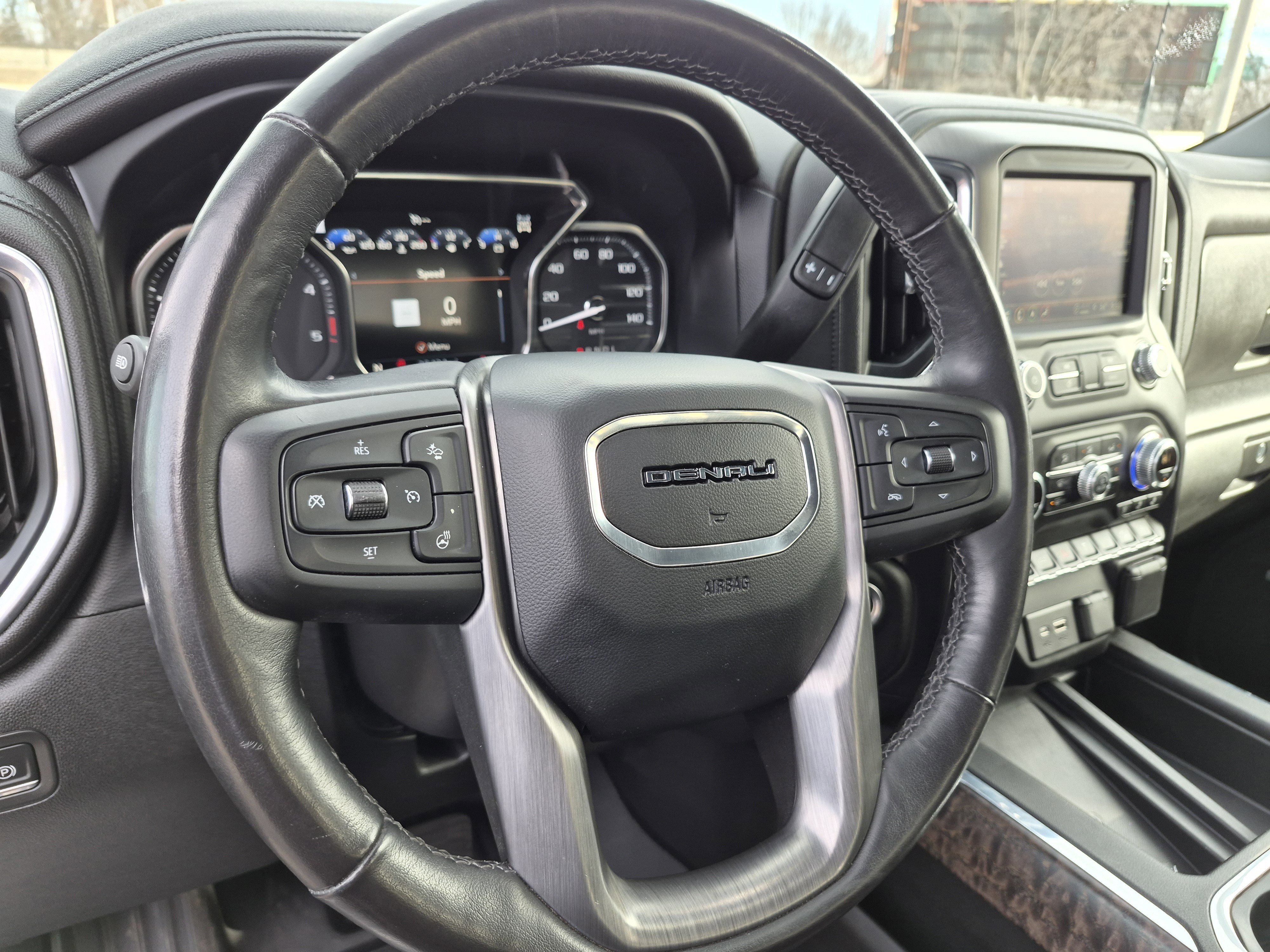 Used 2021 GMC Sierra 2500 Denali w/ Denali Black Diamond Edition image 21