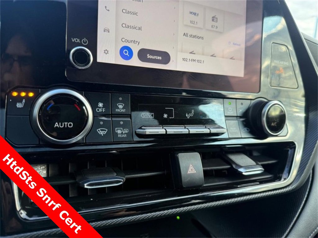 Used 2023 Toyota Highlander XSE image 32