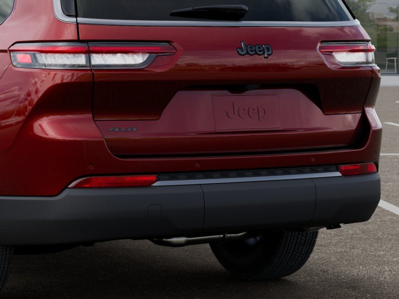 New 2026 Jeep Grand Cherokee L 4WD image 13