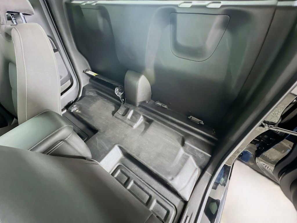 Used 2022 Chevrolet Colorado LT w/ Fleet Safety Package image 22