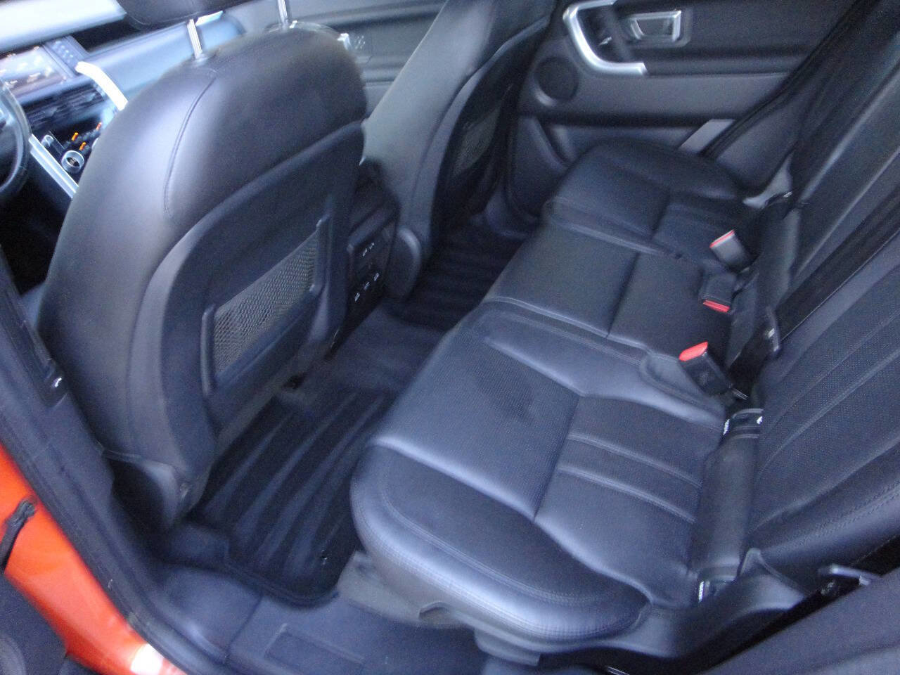 Used 2017 Land Rover Discovery Sport HSE image 12