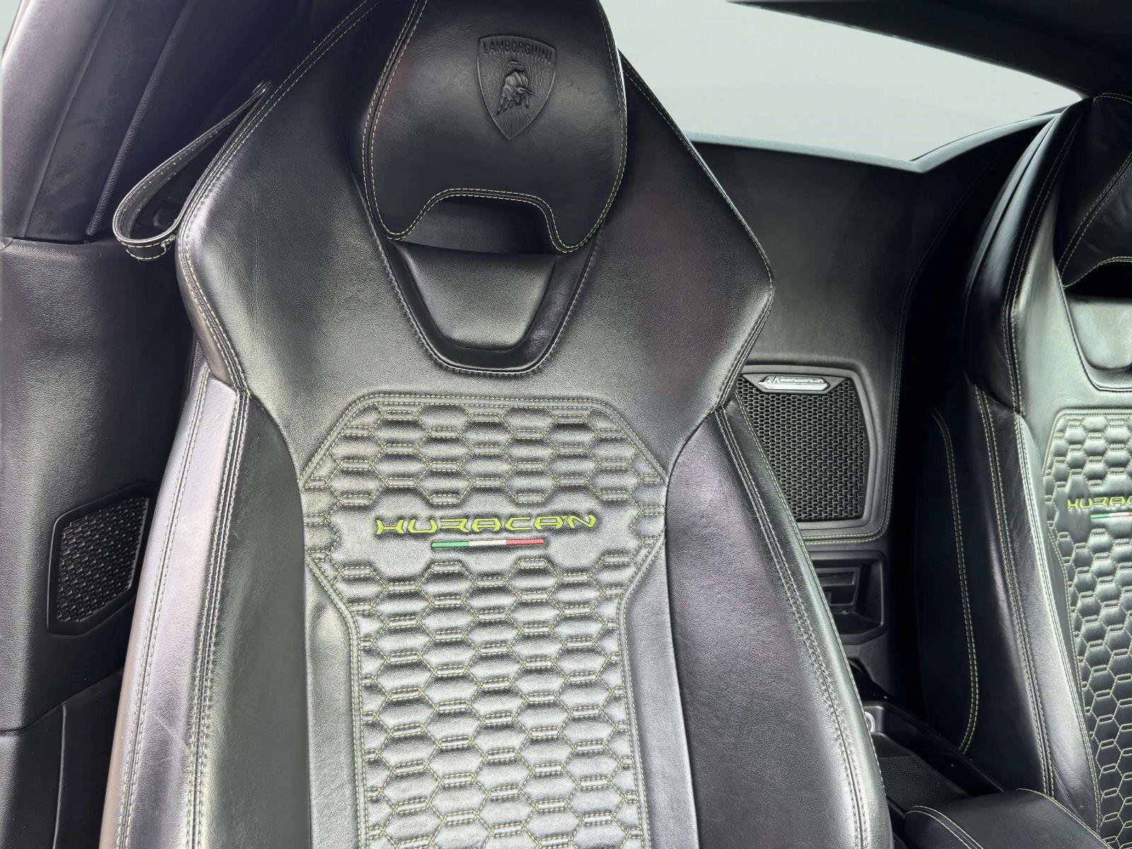 Used 2018 Lamborghini Huracan LP 580-2 RWD image 82