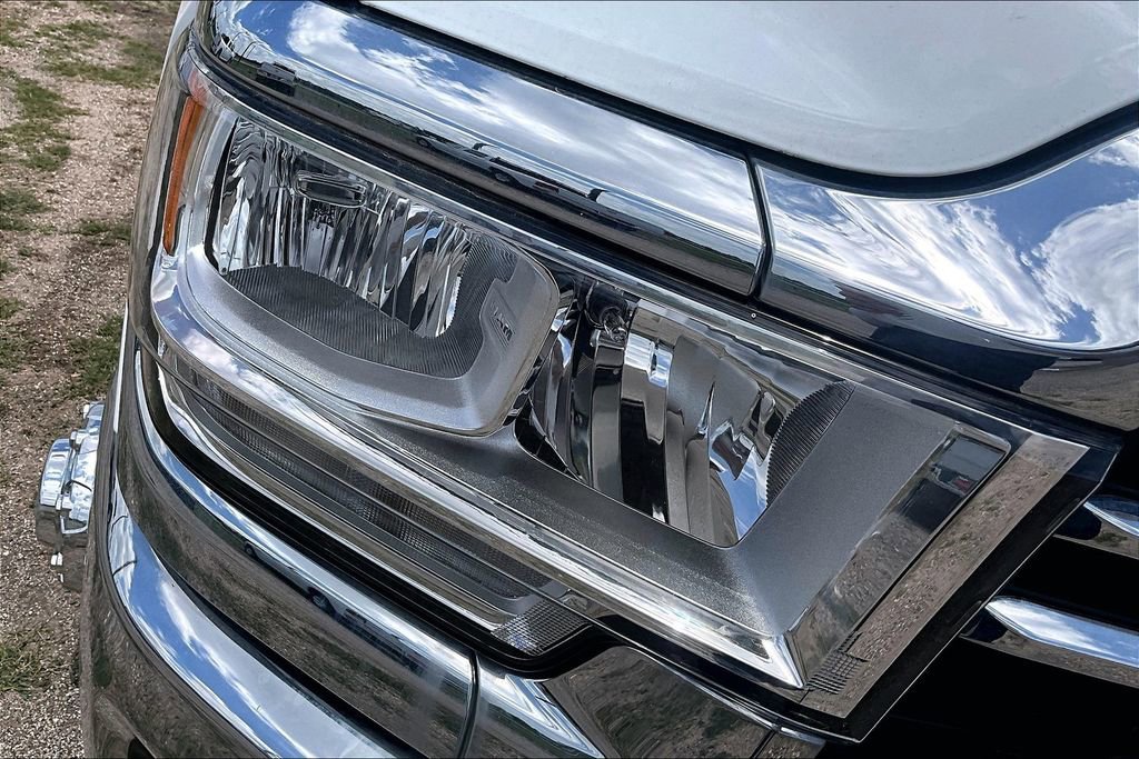 New 2024 RAM 3500 Tradesman w/ Chrome Appearance Group image 16