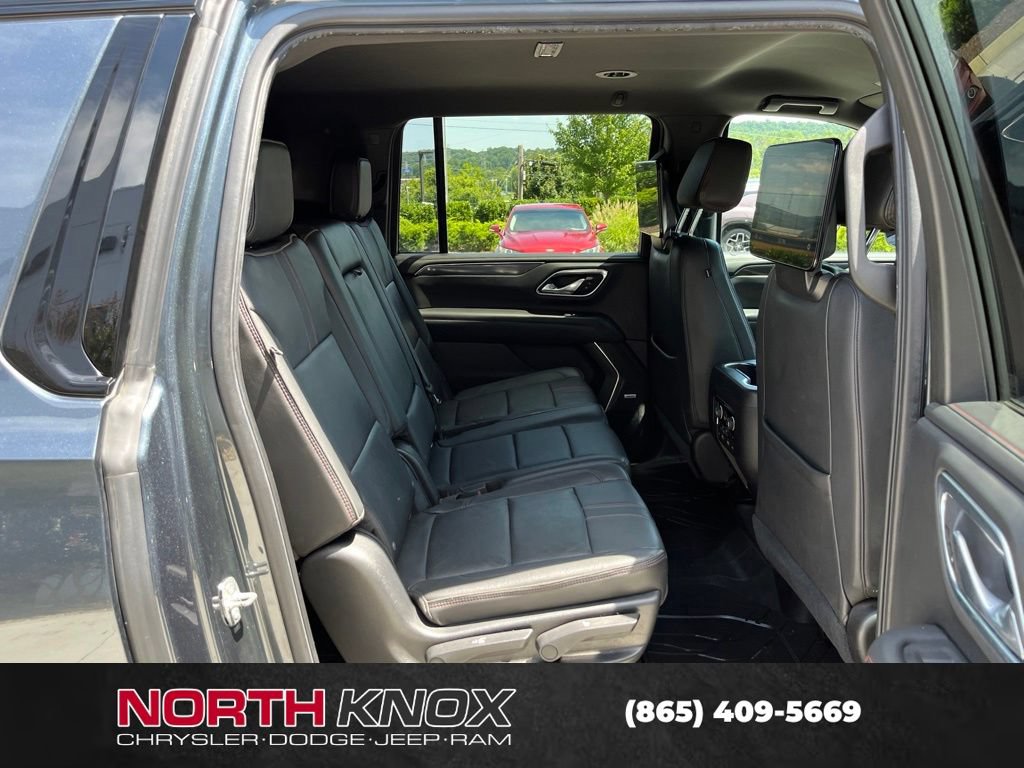 Used 2021 Chevrolet Suburban RST w/ Luxury Package AWD/4WD image 21