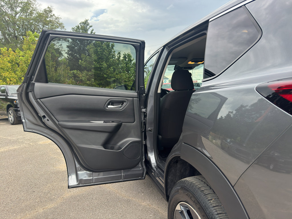 New 2026 Nissan Rogue SV image 19