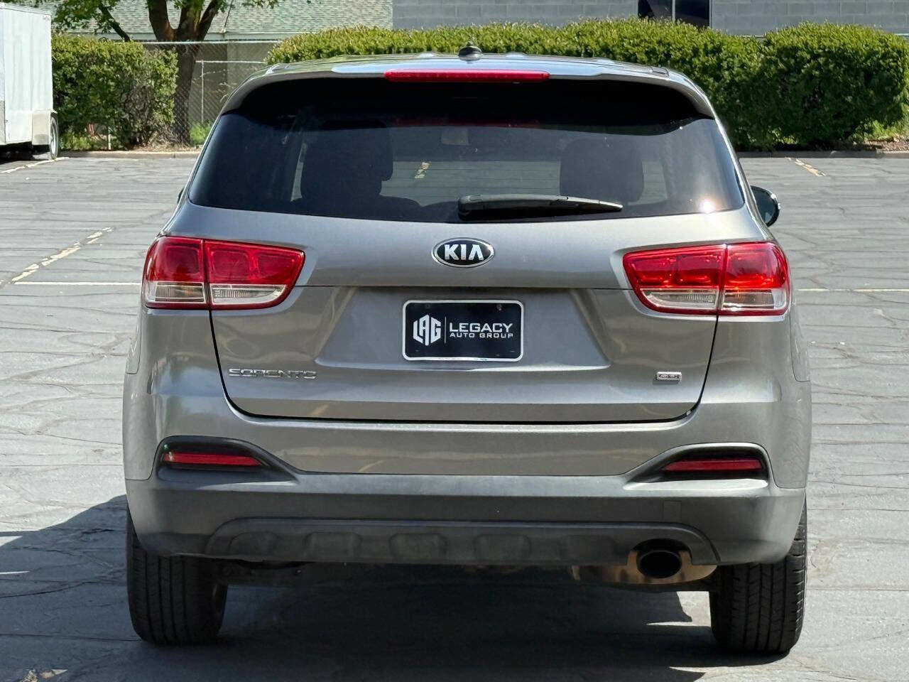 Used 2017 Kia Sorento L image 6