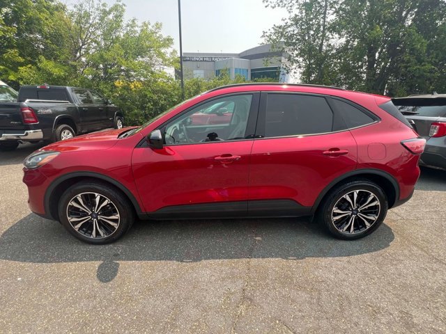 Used 2022 Ford Escape SE w/ SE Sport Appearance Package AWD/4WD image 8