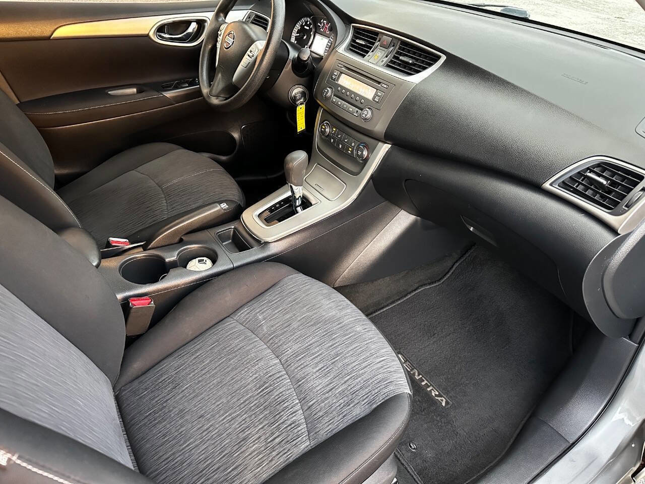 Used 2014 Nissan Sentra SV image 13