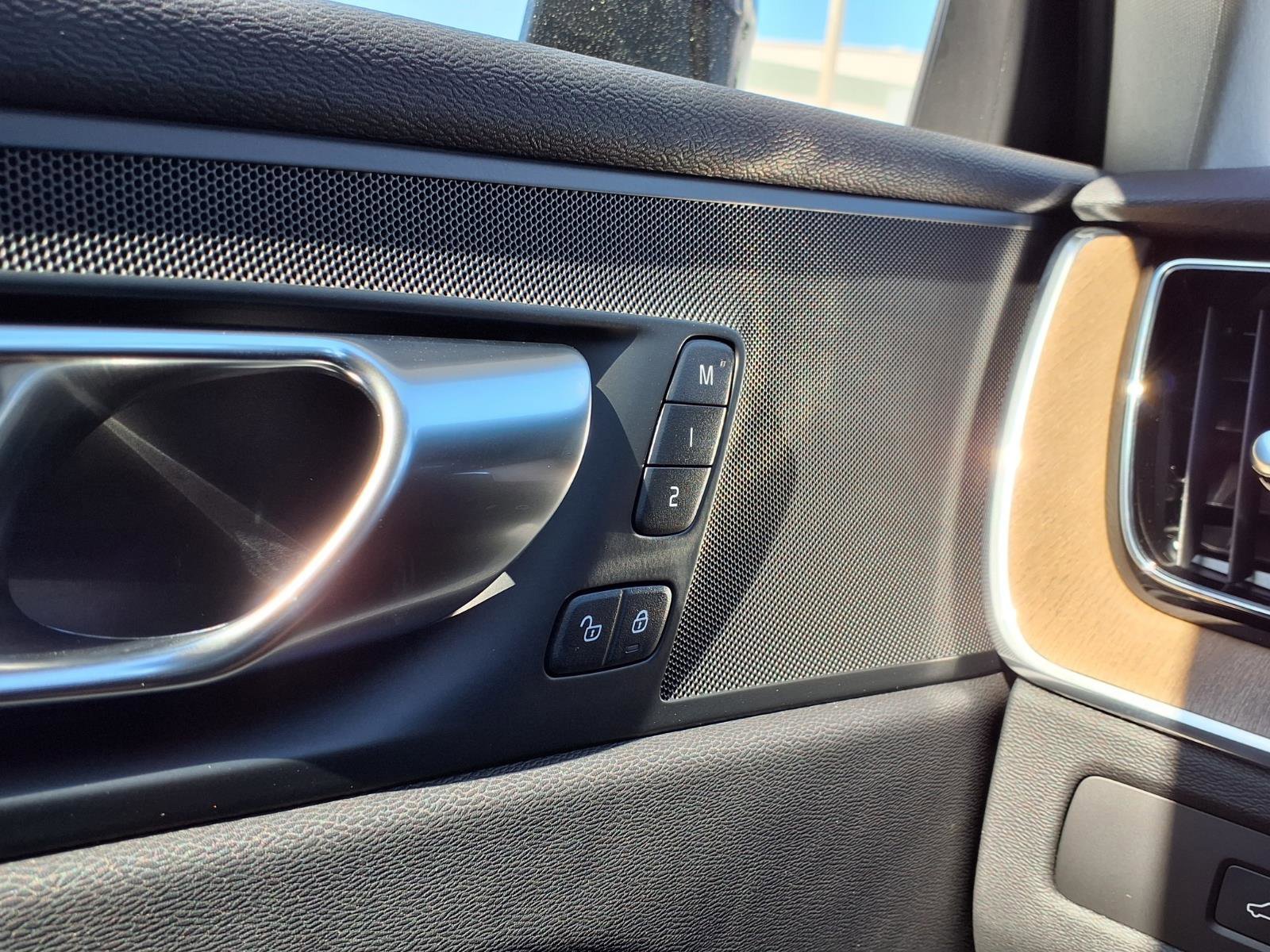 New 2026 Volvo XC60 T8 Core w/ Protection Package Premier image 18