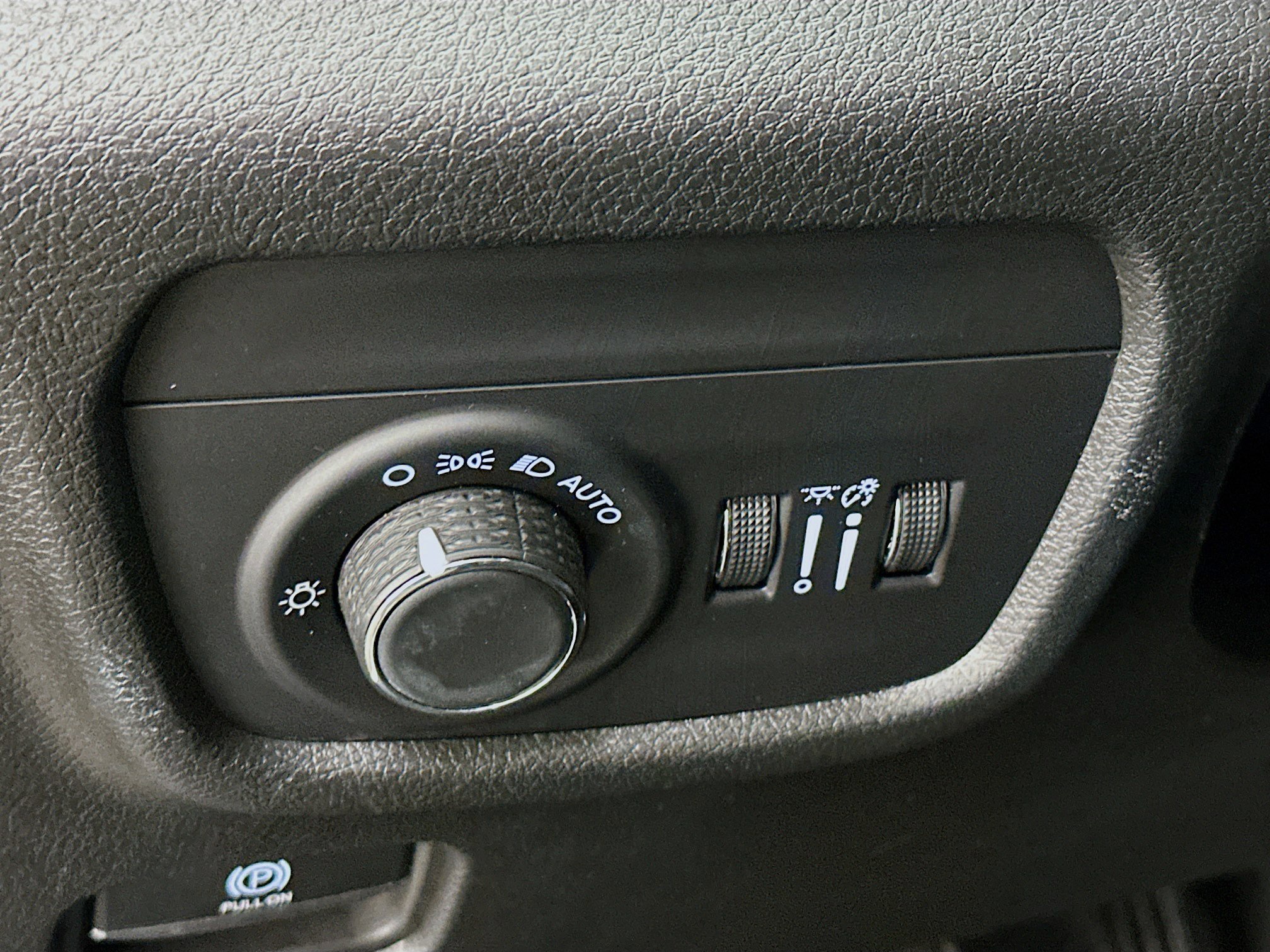Used 2024 Jeep Grand Cherokee L Laredo image 17