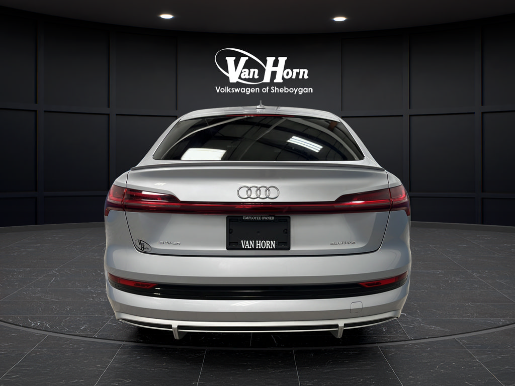 Used 2022 Audi e-tron Prestige w/ Prestige Package AWD/4WD image 6
