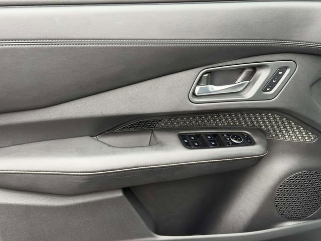 Used 2023 Nissan Ariya FWD image 13