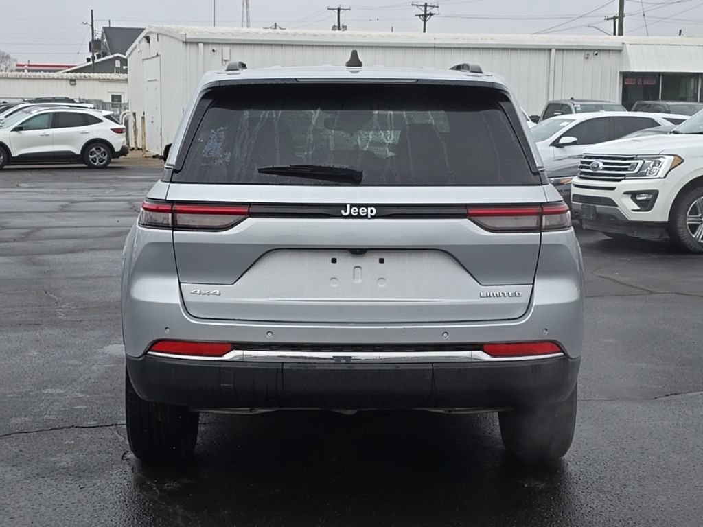 Used 2024 Jeep Grand Cherokee Limited AWD/4WD image 71