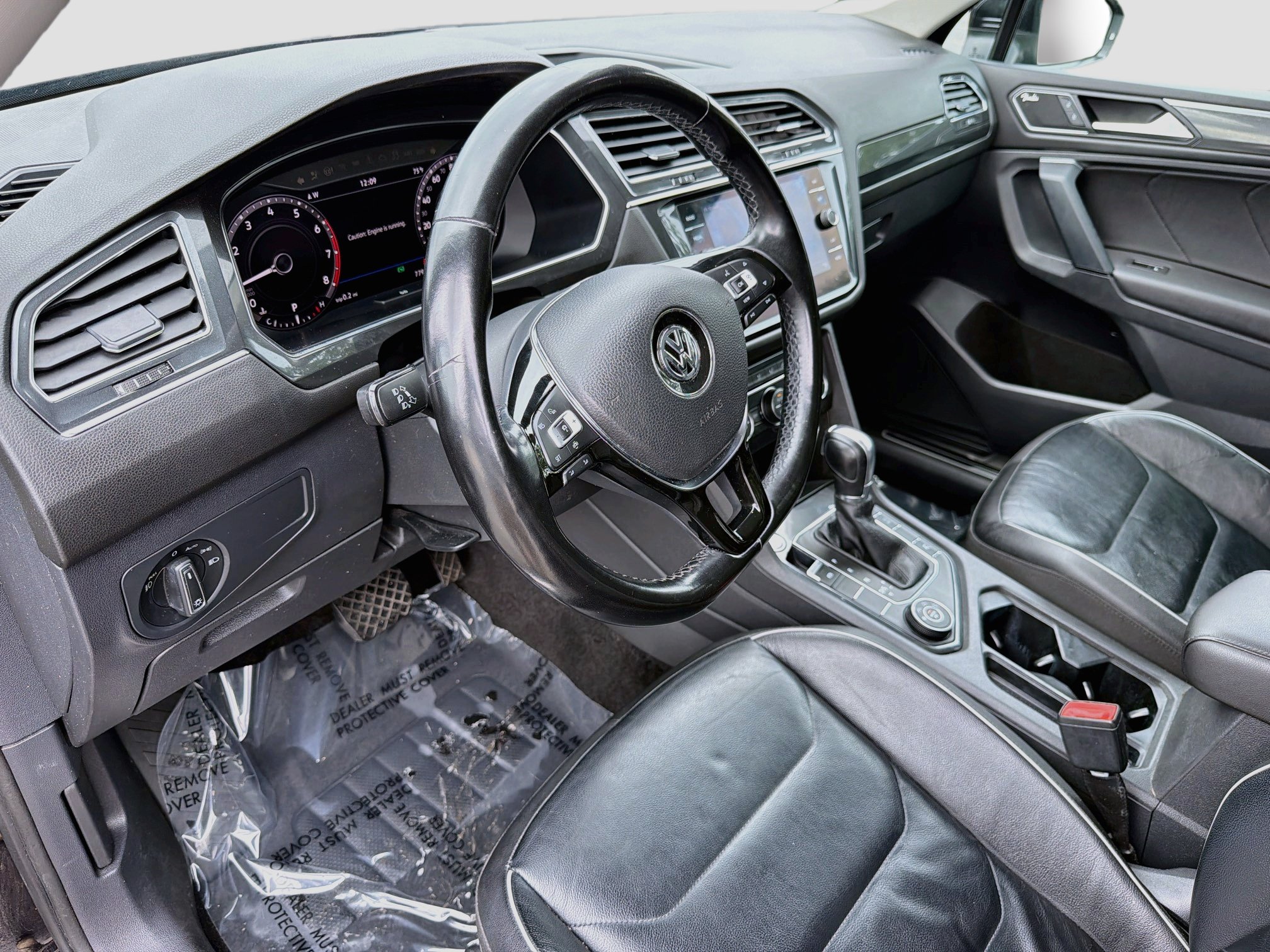 Used 2019 Volkswagen Tiguan SEL Premium w/ 3rd Row Seat Package AWD/4WD image 25