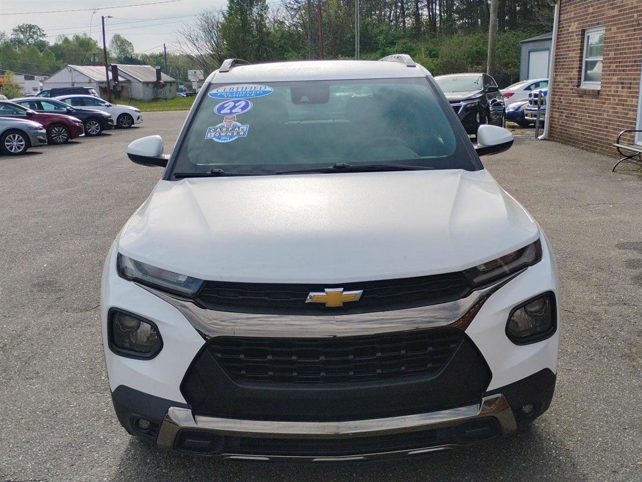 Used 2022 Chevrolet TrailBlazer ACTIV w/ Convenience Package FWD image 2