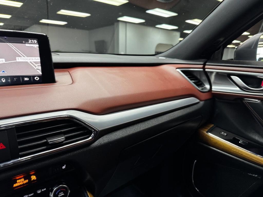 Used 2017 MAZDA CX-9 Signature image 27