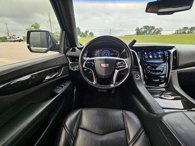 Used 2016 Cadillac Escalade Platinum RWD image 13