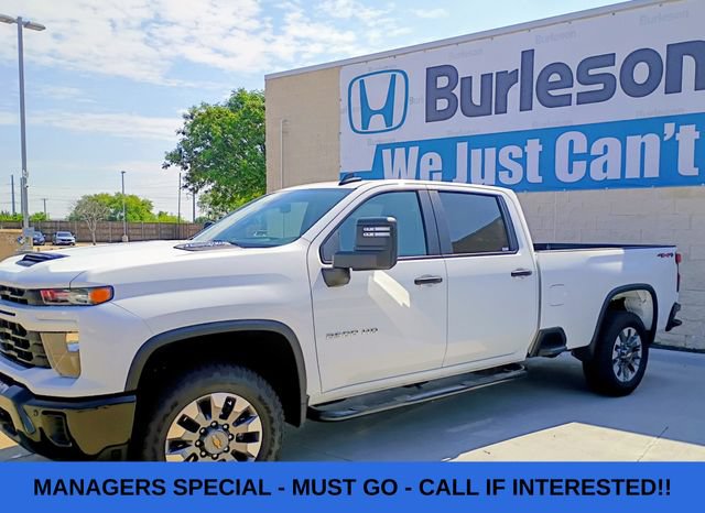 Used 2025 Chevrolet Silverado 2500 Custom w/ Custom Value Package AWD/4WD image 12