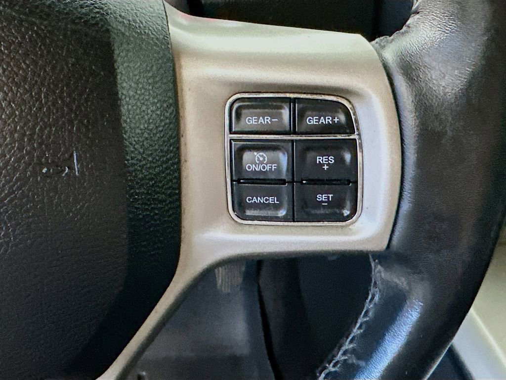 Used 2014 RAM 1500 Laramie RWD image 24