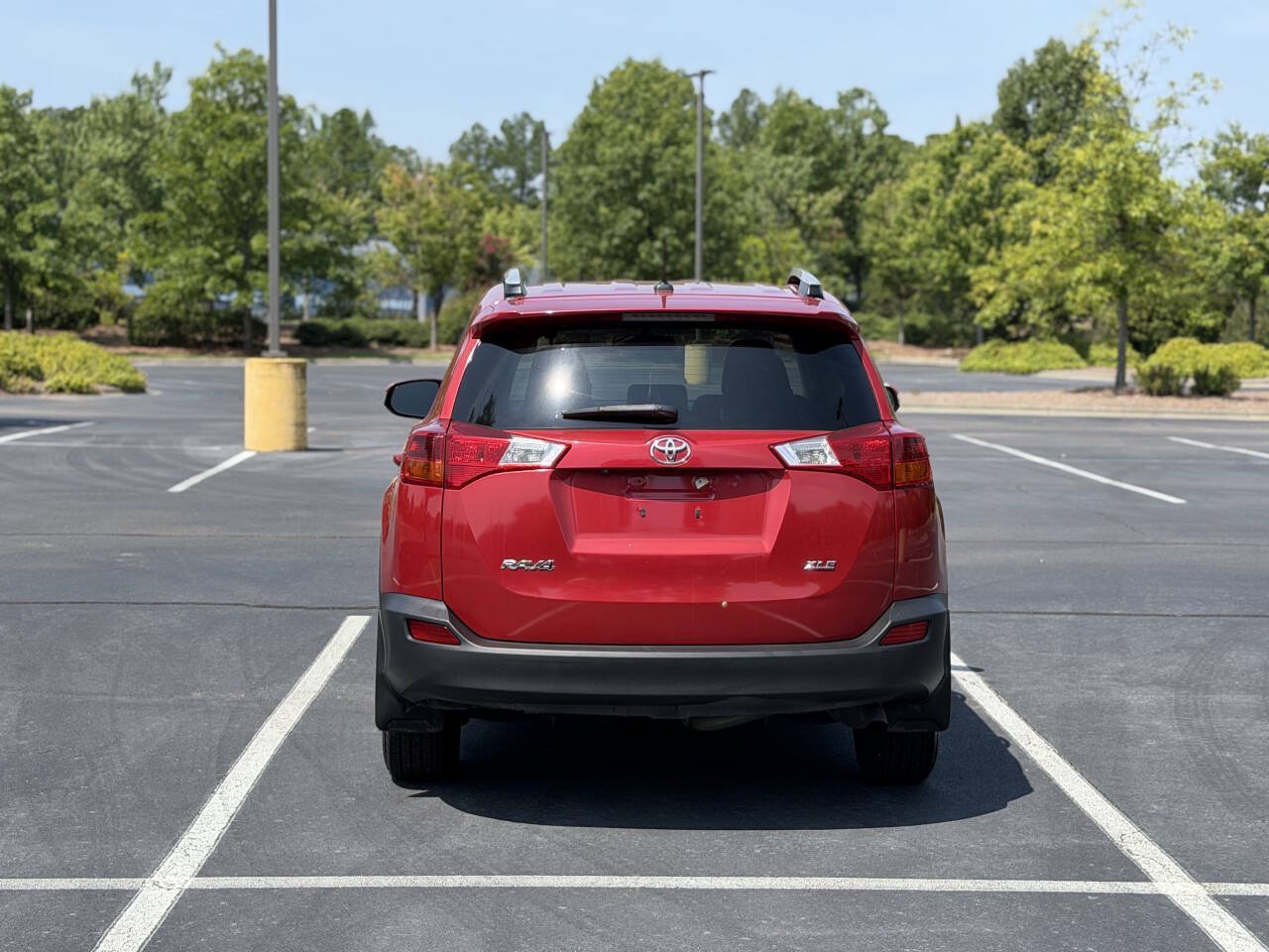 Used 2015 Toyota RAV4 XLE FWD image 6