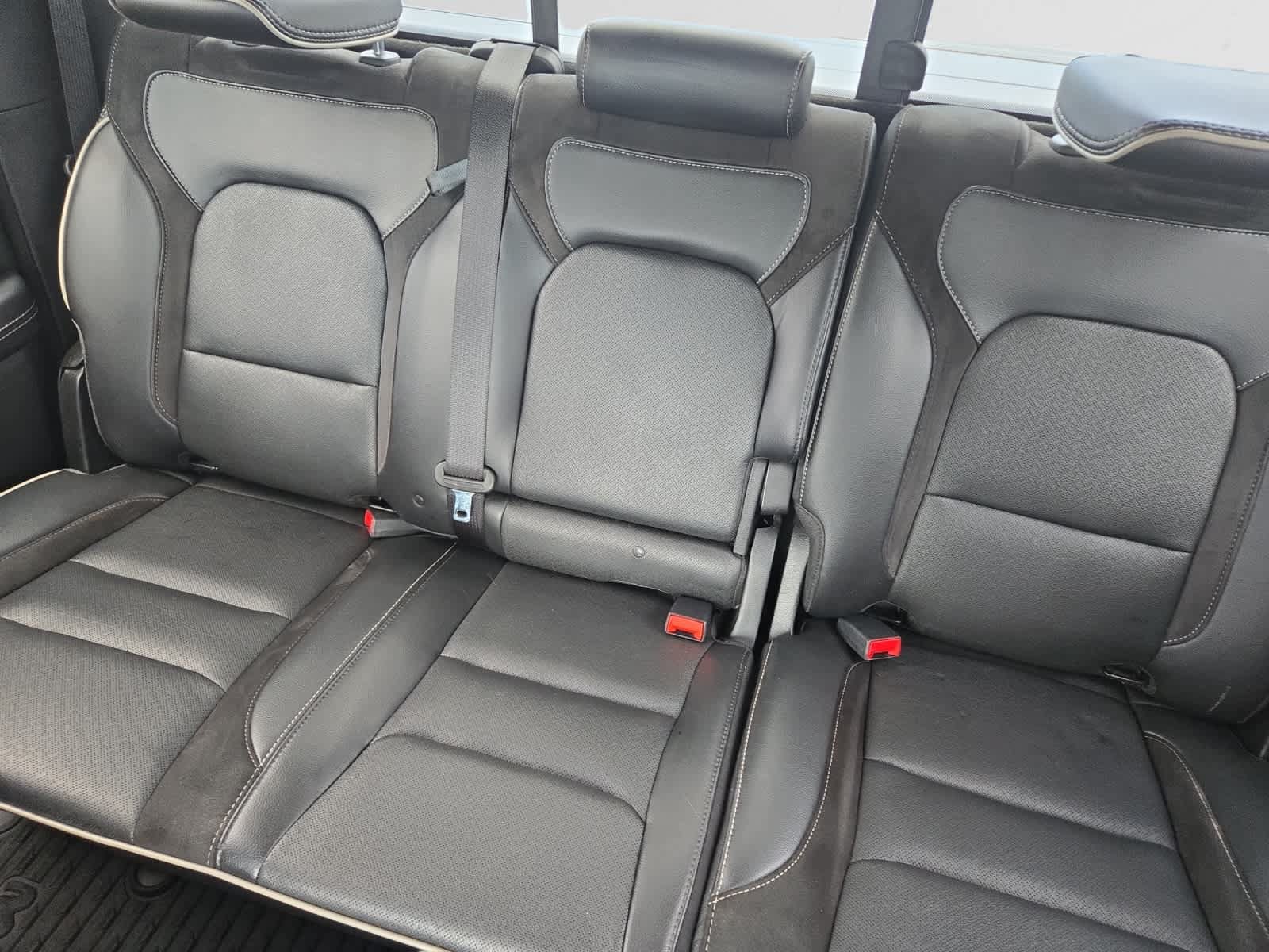 Used 2021 RAM 1500 Laramie w/ Sport Appearance Package AWD/4WD image 13