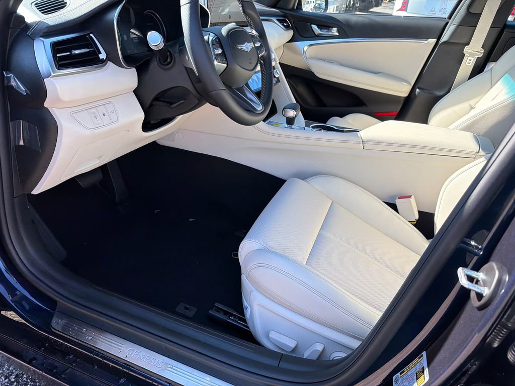 New 2026 Genesis G70 2.5T image 9