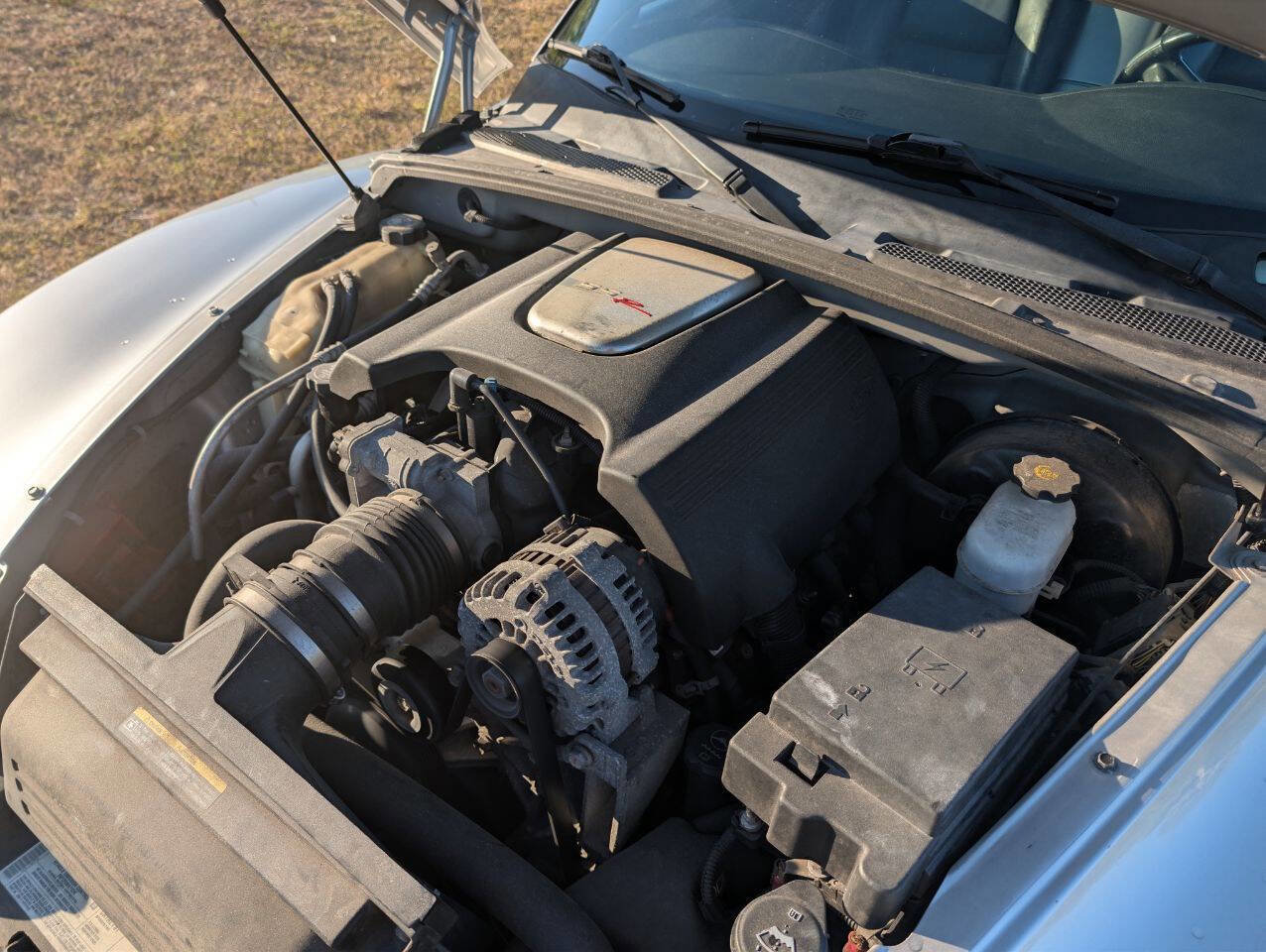 Used 2004 Chevrolet SSR w/ Preferred Equipment Group image 21