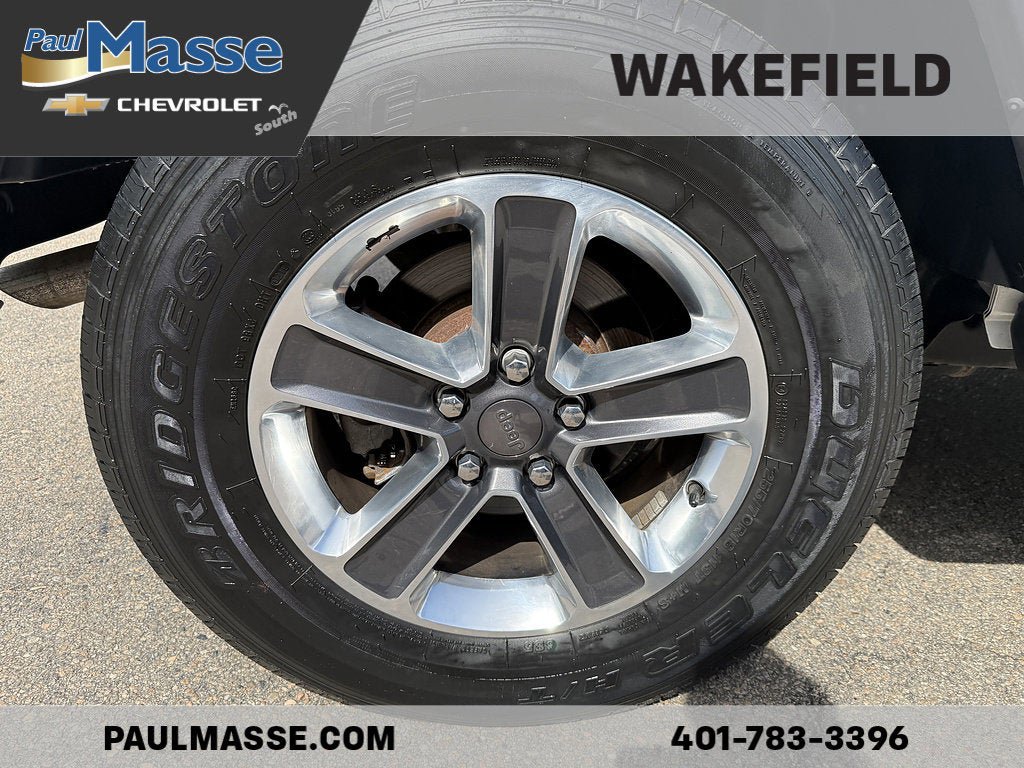 Used 2019 Jeep Wrangler Unlimited Sahara AWD/4WD image 16