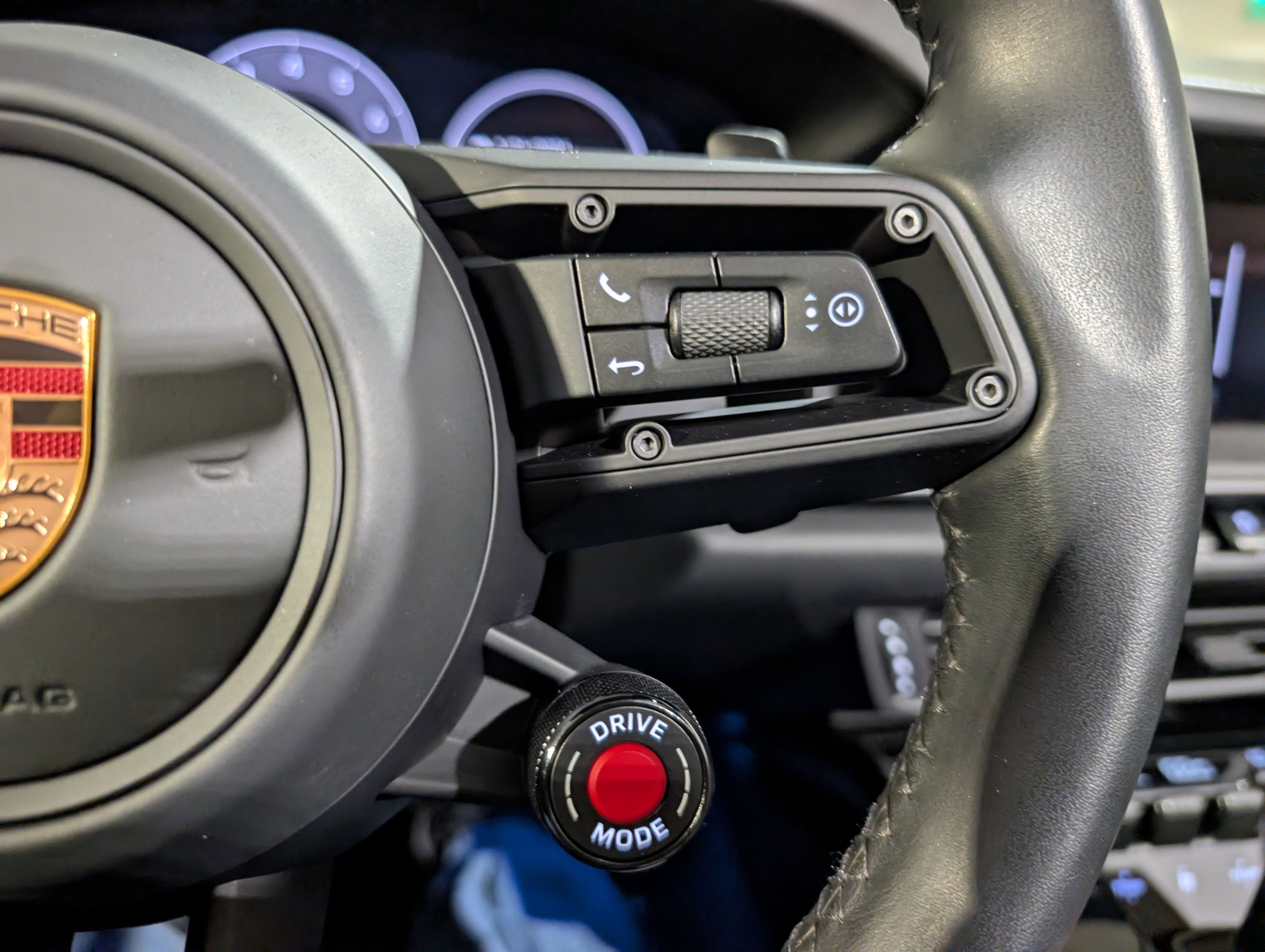 Certified 2025 Porsche 911 Carrera image 35