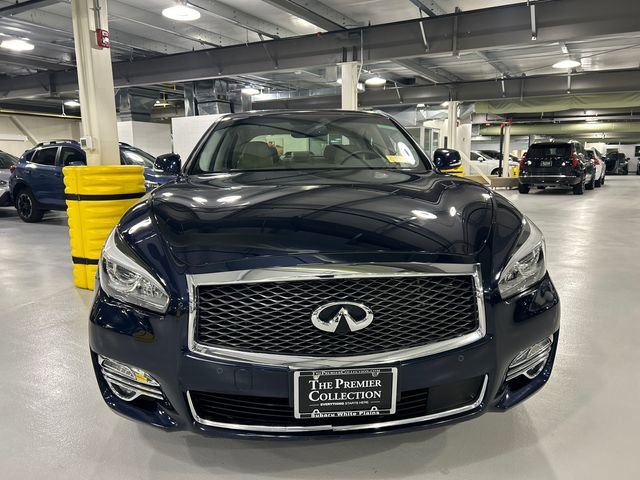 Used 2019 INFINITI Q70 Luxe w/ Proactive Package image 6