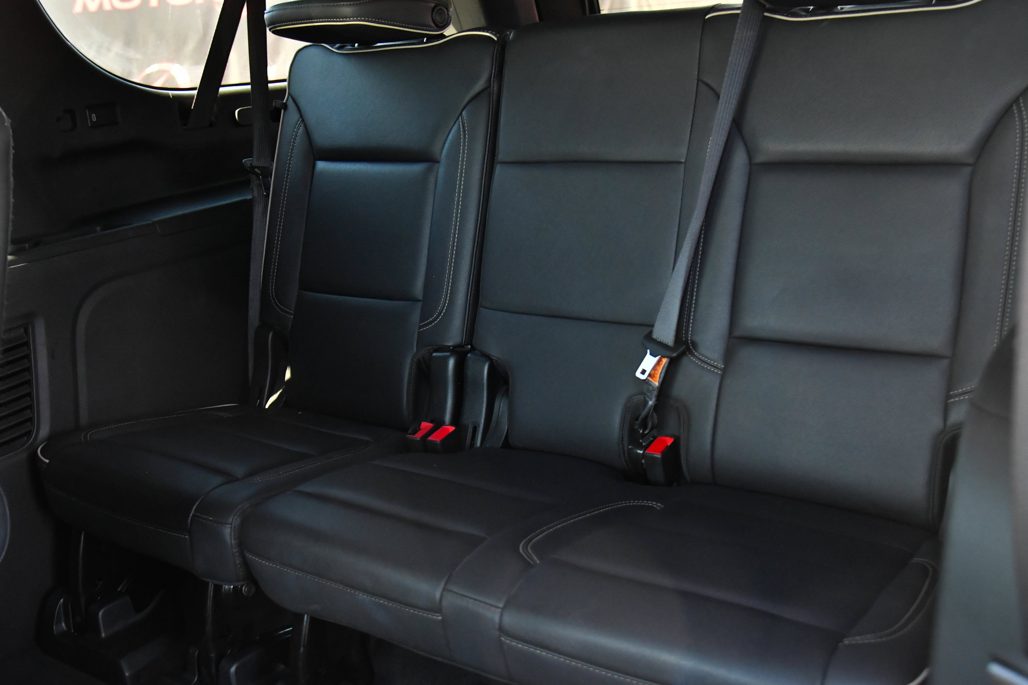 Used 2023 Chevrolet Suburban Premier RWD image 40