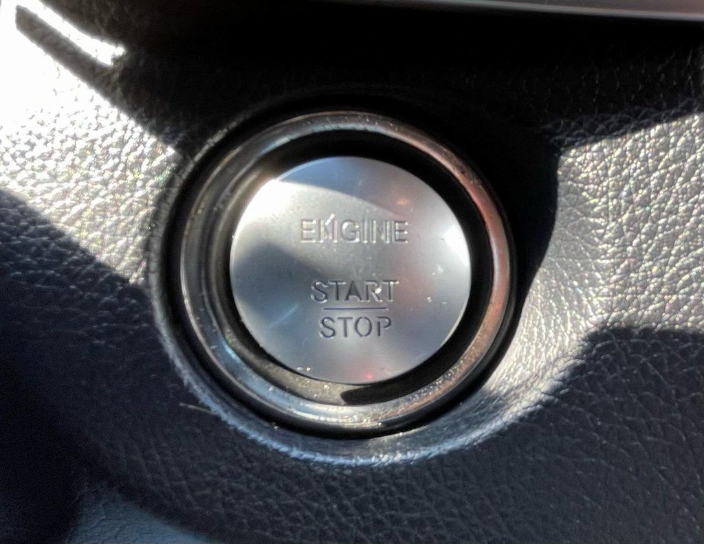 Used 2014 Mercedes-Benz E 350 4MATIC Sedan w/ Premium 1 Package image 28