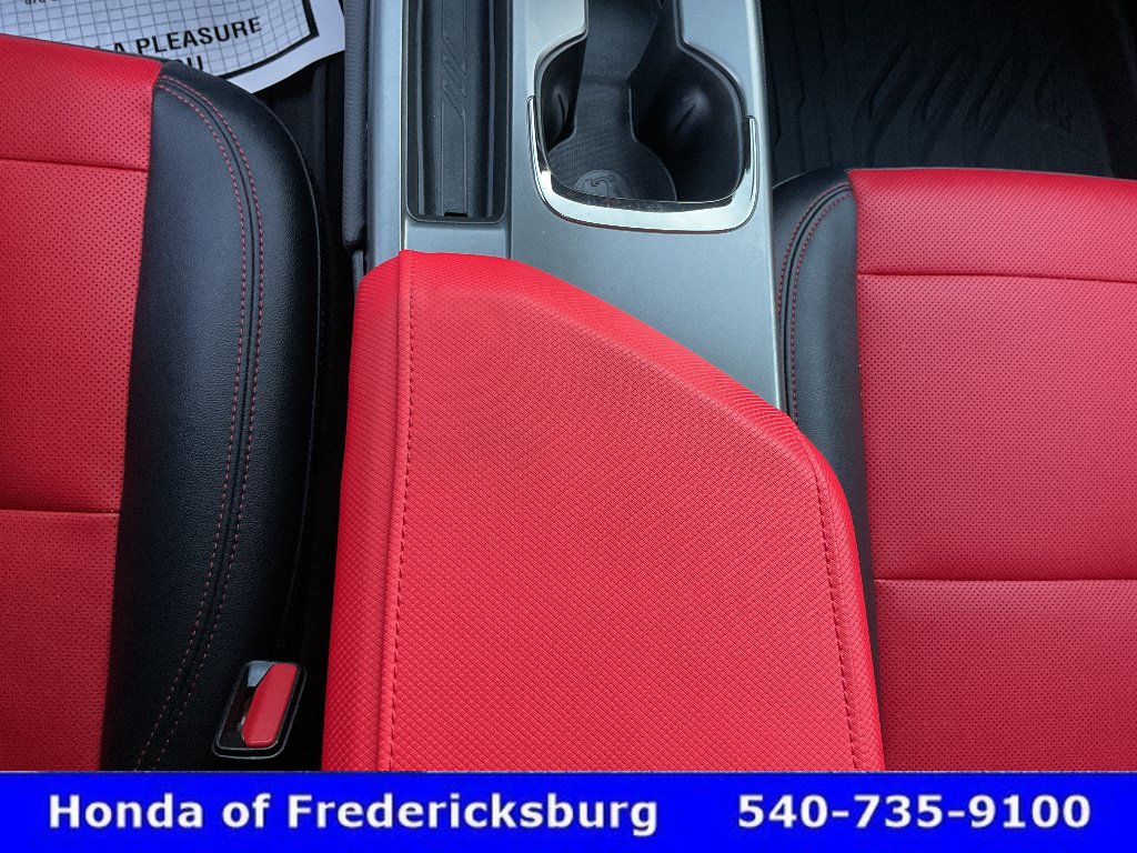Used 2025 Chevrolet Equinox EV RS AWD/4WD image 39