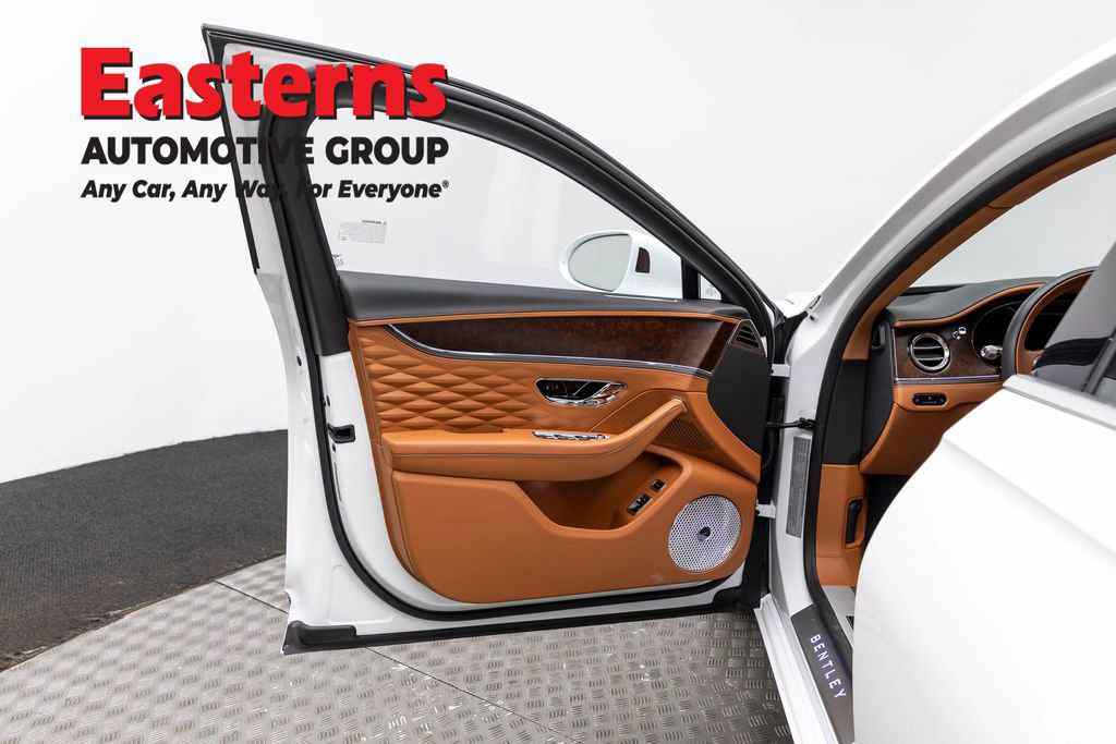 Used 2023 Bentley Flying Spur W12 AWD/4WD image 14