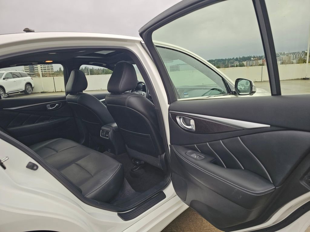 Used 2021 INFINITI Q50 Sensory image 14