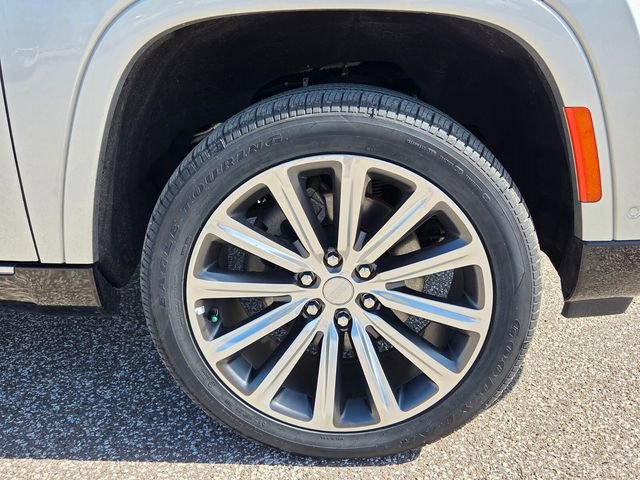 Used 2023 Jeep Grand Wagoneer Series II w/ Flexible Seating Group image 11