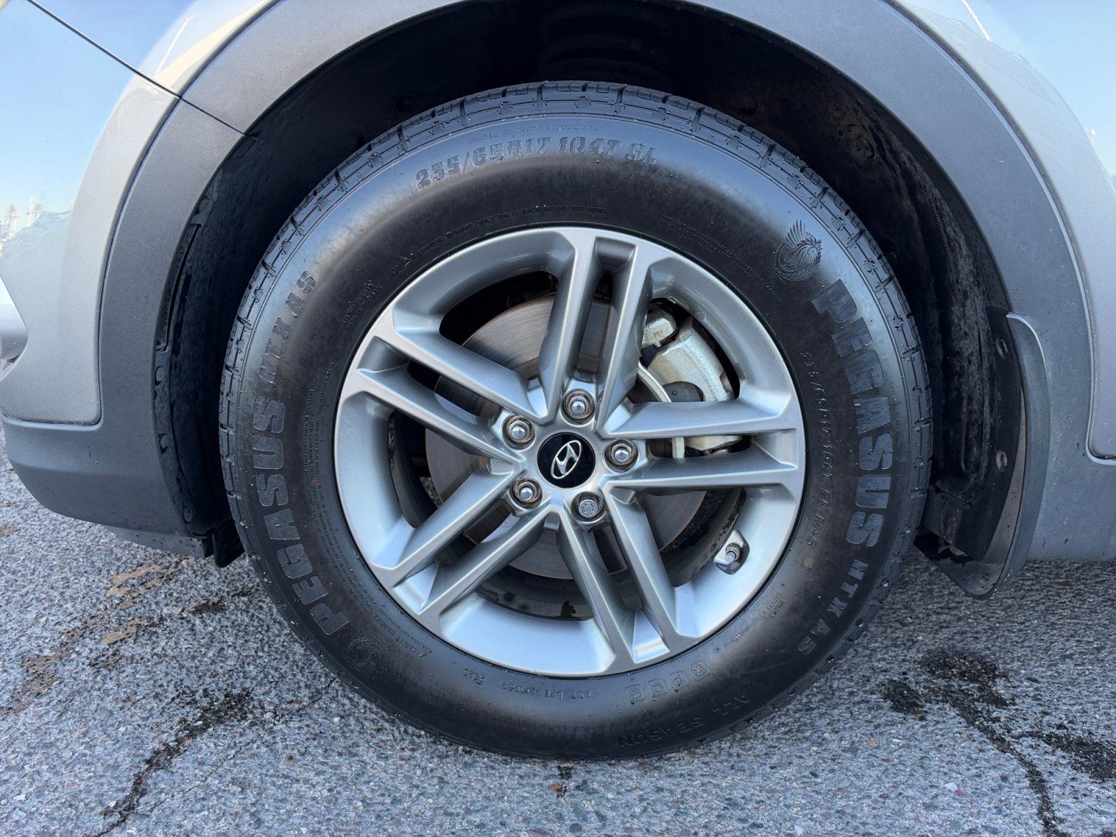 Used 2017 Hyundai Santa Fe Sport w/ 2.4L Tech Package 04 FWD image 26