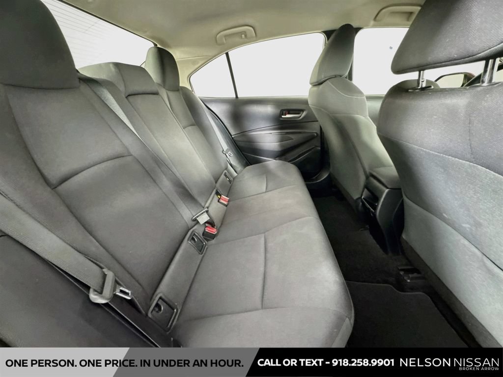 Used 2021 Toyota Corolla LE FWD image 24