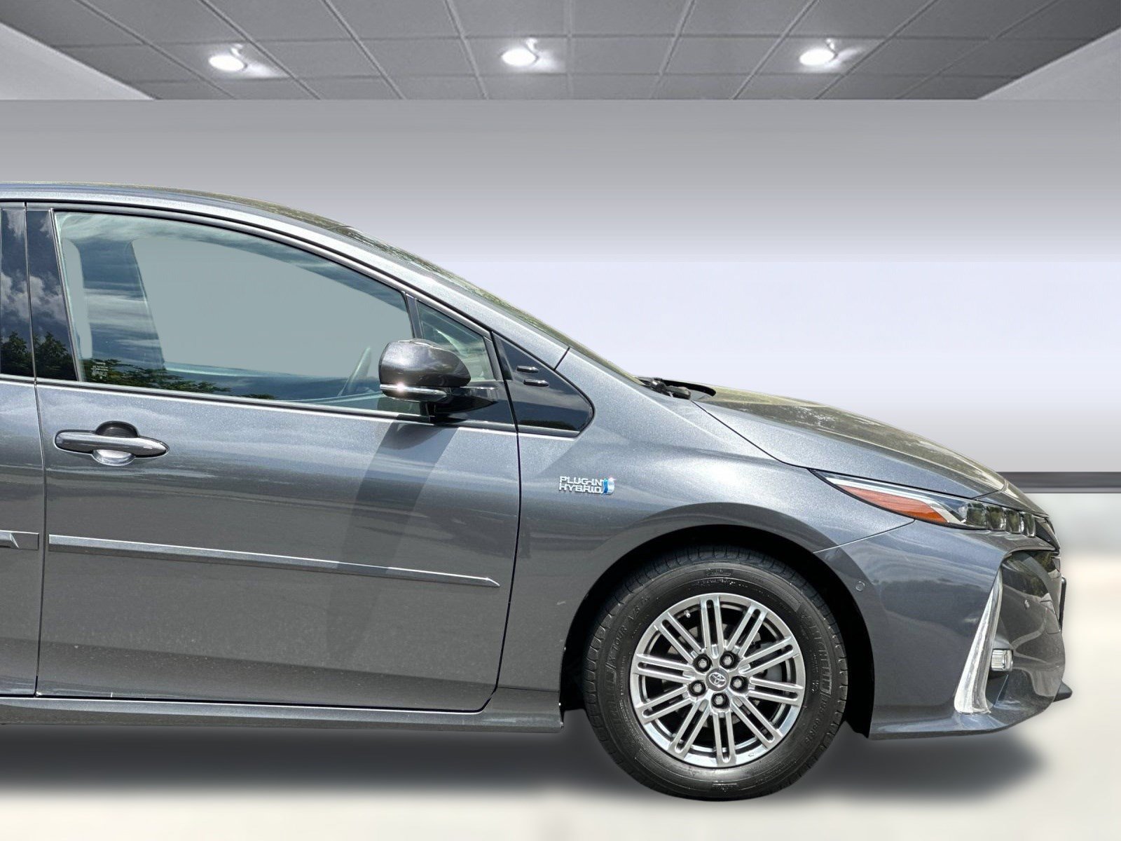 Used 2017 Toyota Prius Prime Advanced FWD image 35