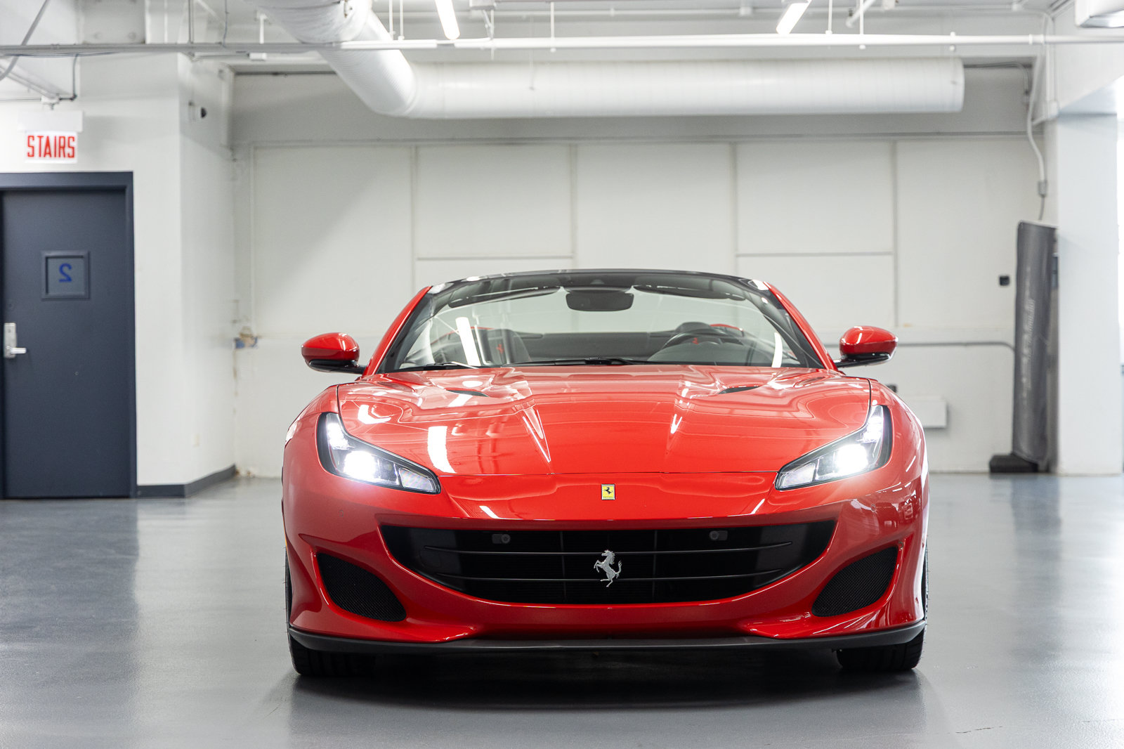 Used 2020 Ferrari Portofino RWD image 8