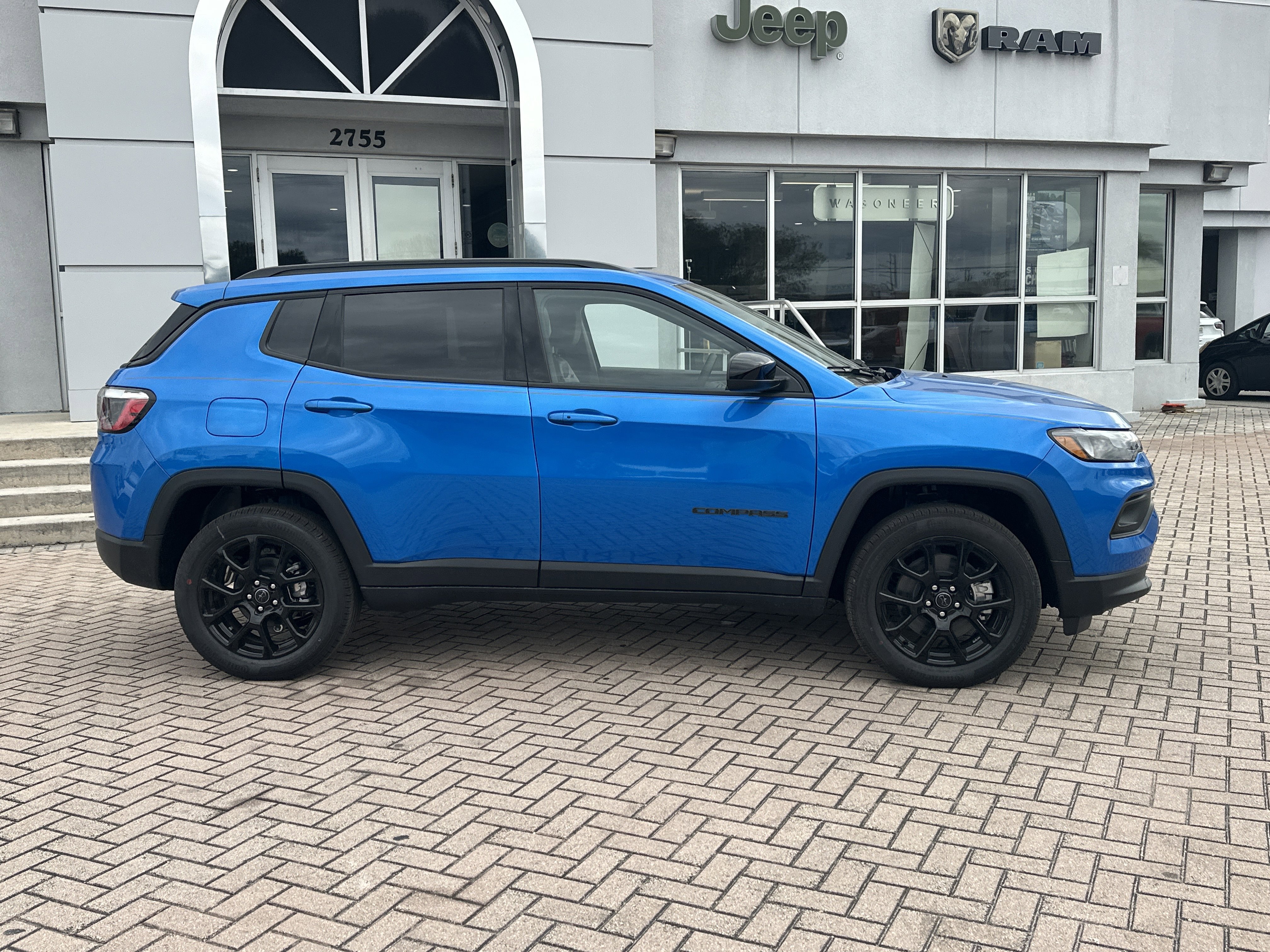 New 2026 Jeep Compass Latitude image 5