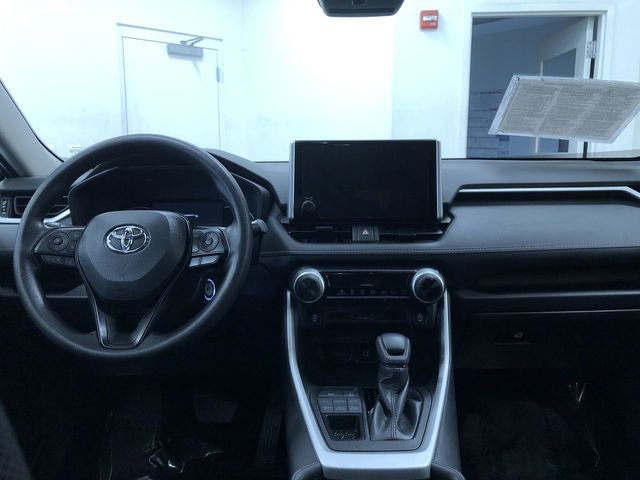 Certified 2025 Toyota RAV4 LE image 17