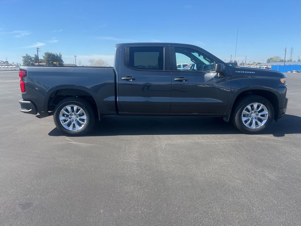 Used 2022 Chevrolet Silverado 1500 Custom image 4