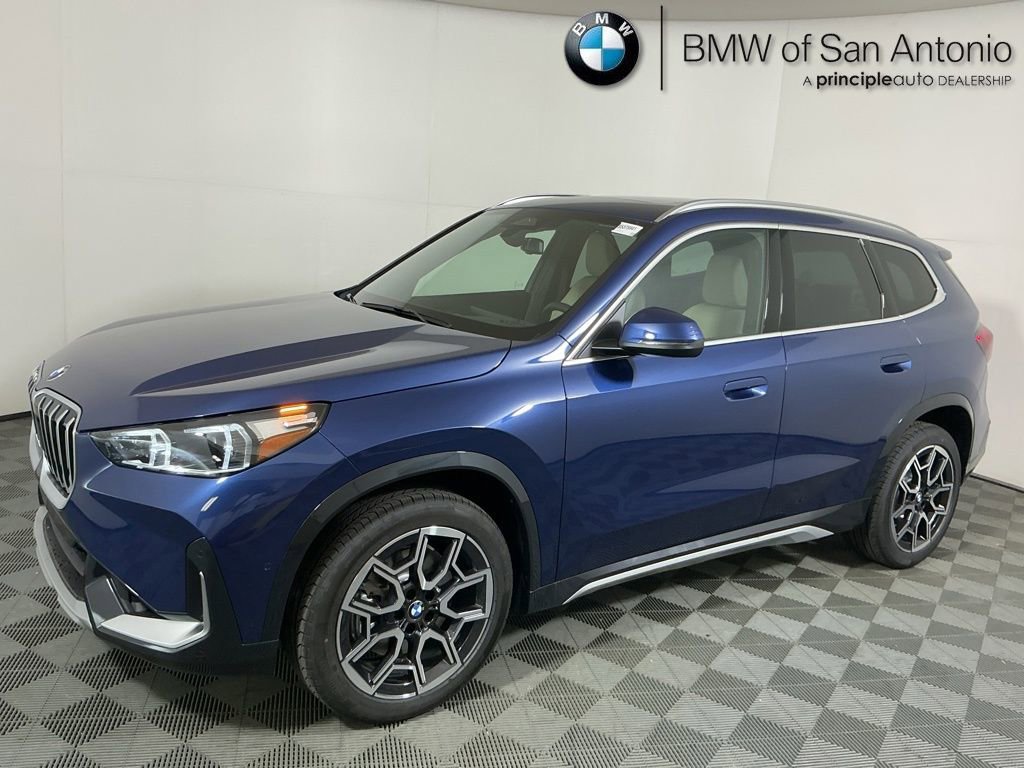 New 2025 BMW X1 xDrive28i w/ Convenience Package